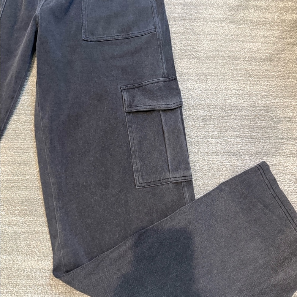 HALARA Flex Mid Rise Straight Leg Cargo Jeans - Picture 10 of 16